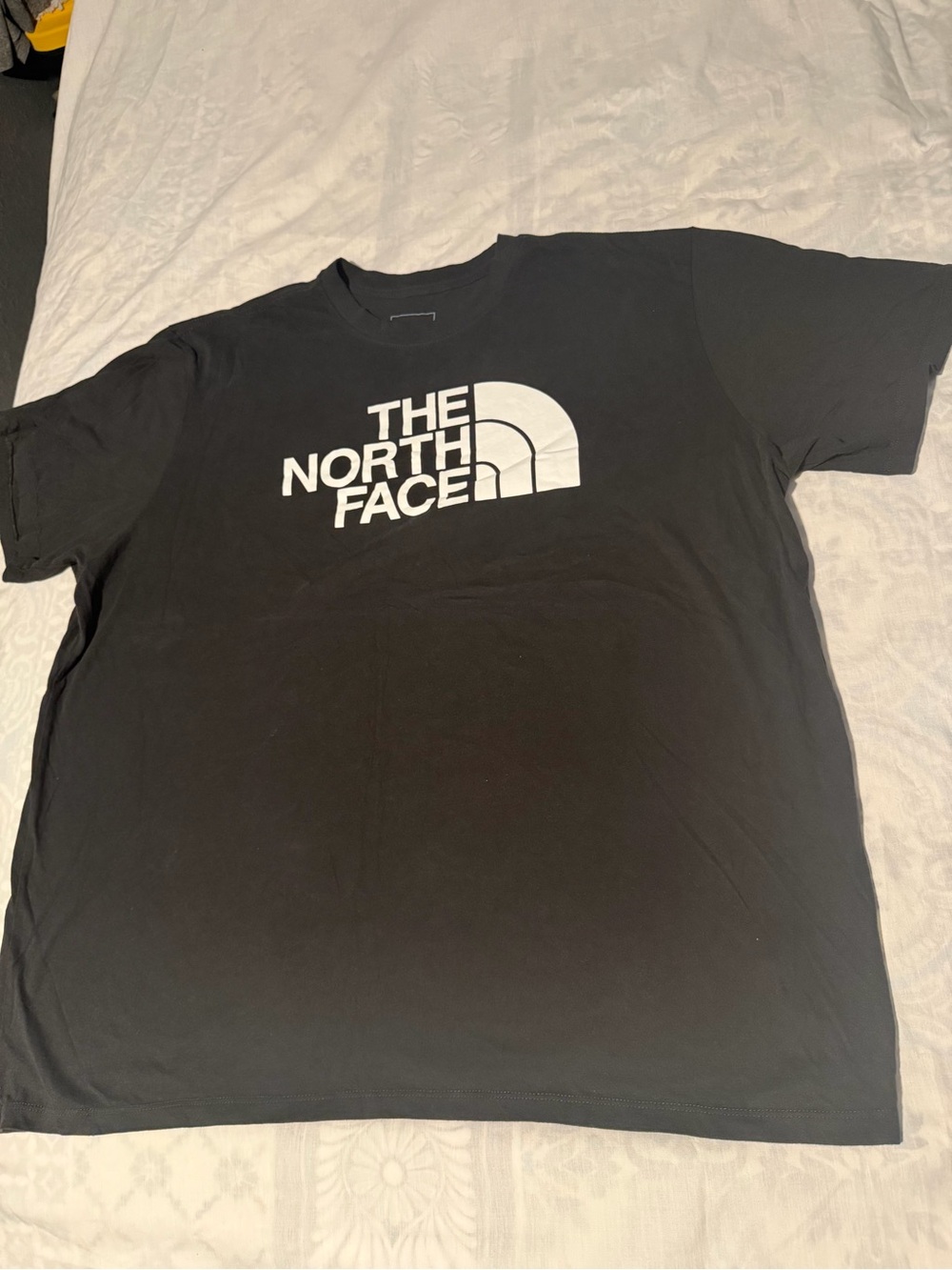 The North Face Black Short-Sleeve men’s Tee with White Logo size XXL